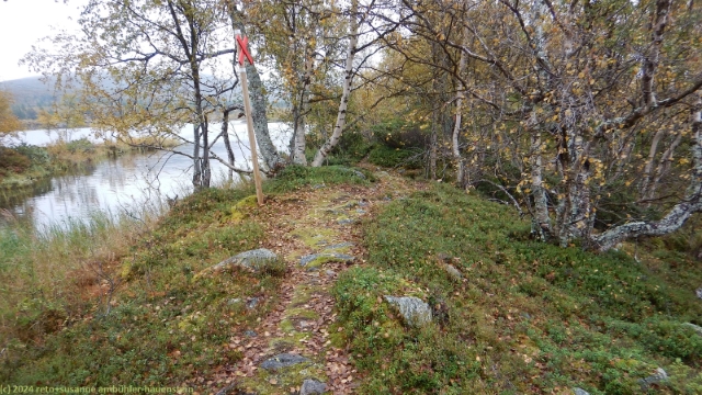 suedlicher kungsleden ueber natuerlichen damm entlang des dalstenshan