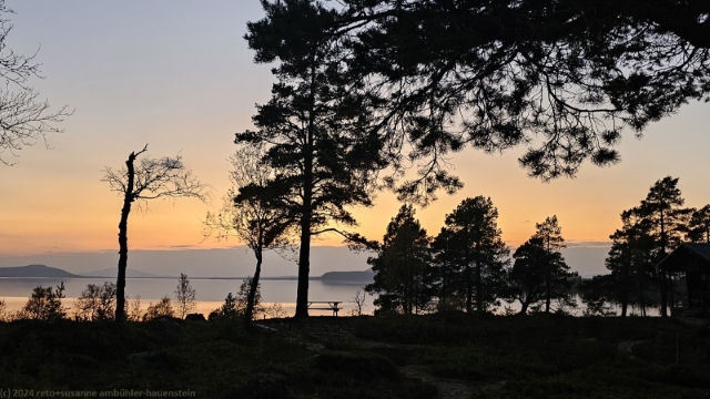 abendstimmung ueber dem see bei der rogenstugan