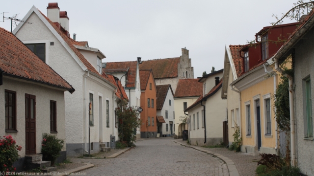 strandgatan mit strand hotel in der altstadt von visby