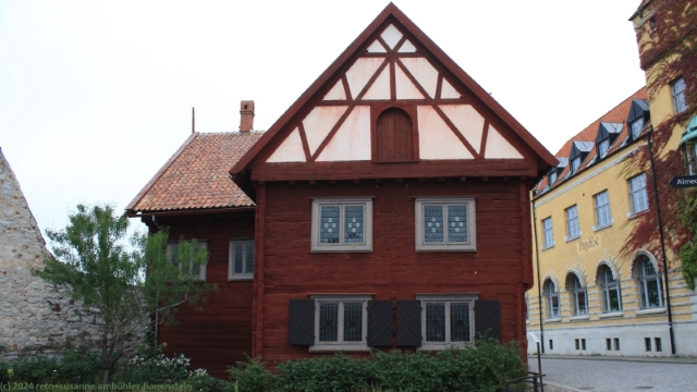 riegelhaus an der donnersgatan in der altstadt von visby