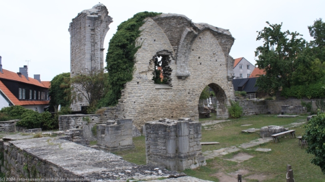 sankt pers kyrkoruin in der altstadt von visby