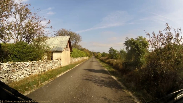 typische steinmauer entlang der strasse vamlingbo gervalds