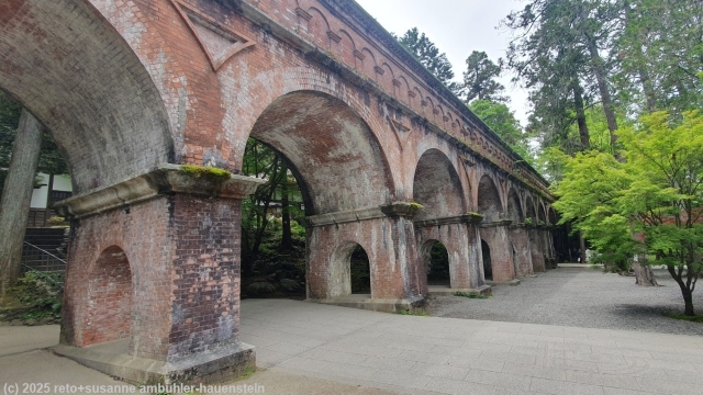 aequadukt beim nanzenji tempel in kyoto