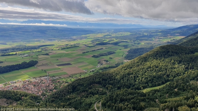 aussicht vom mont de baulmes richtung sueden auf das suedliche mittelland
