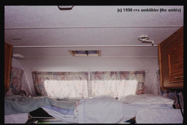 [ bett �ber f�hrerkabine ]